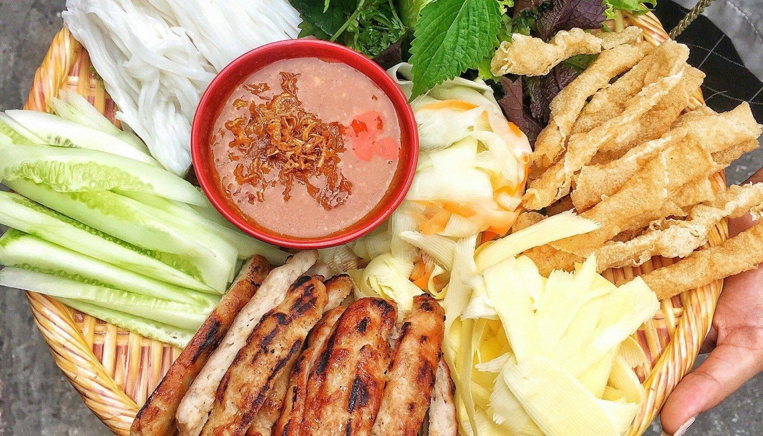 Hoa Béo - Nem Nướng Nha Trang - 102C4 Nghĩa Tân ở Hà Nội | Foody.vn