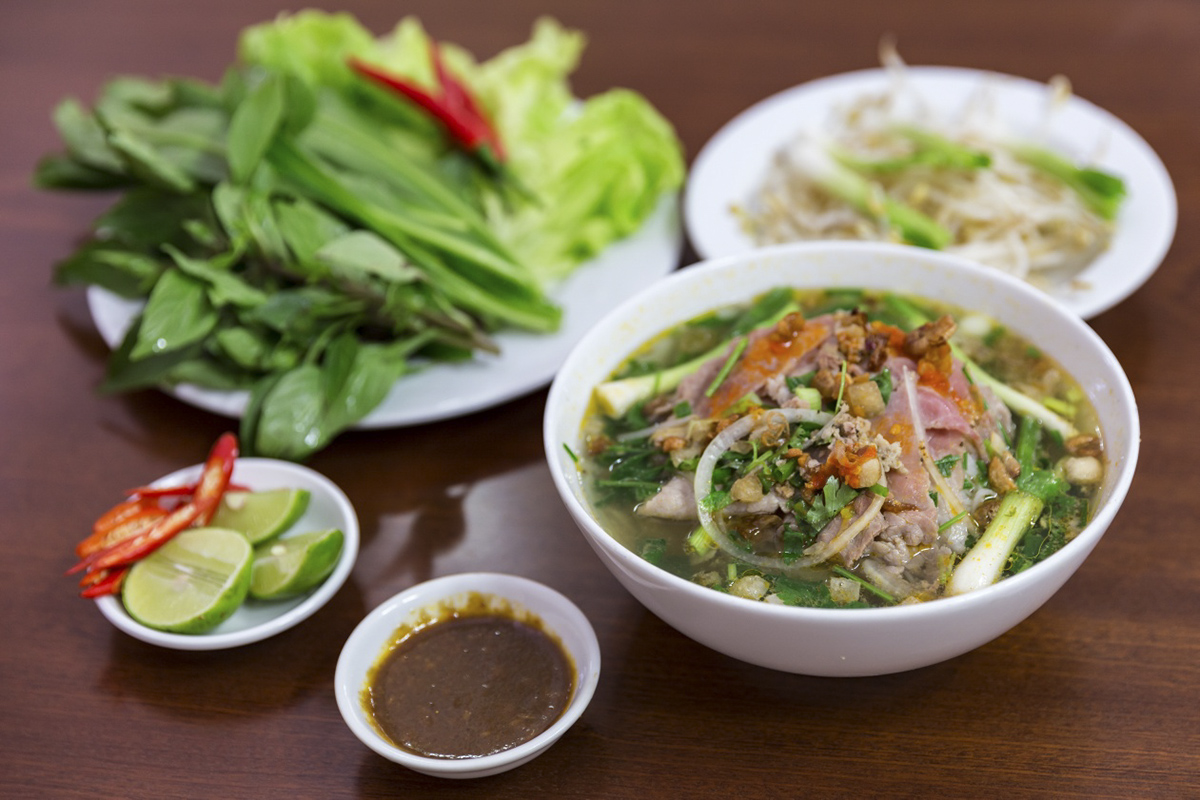 Phở khô Gia Lai - Phở 2 tô - Món đặc sản nổi danh phố núi