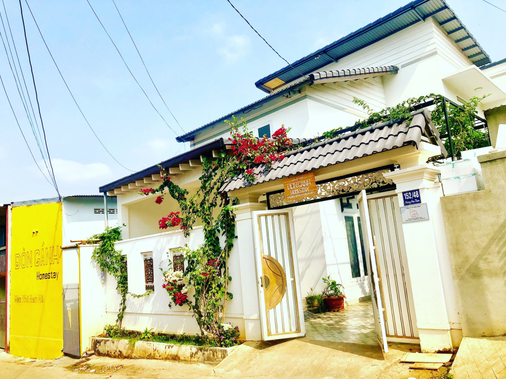 Đòn Gánh Homestay Buôn Ma Thuột Đăk Lăk - Booking Online