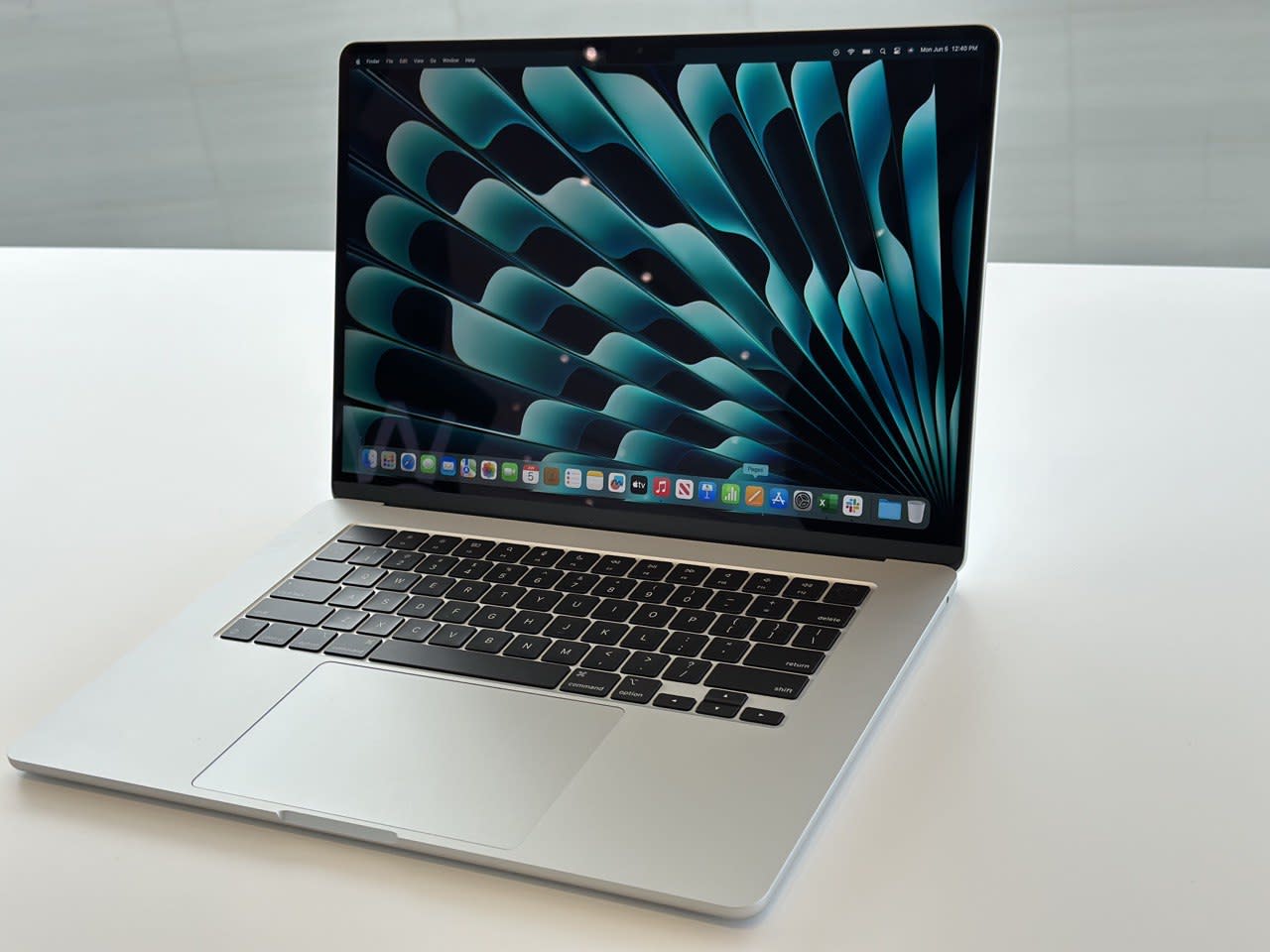 Apple WWDC 2023: MacBook Air 15-inch hands-on | Engadget