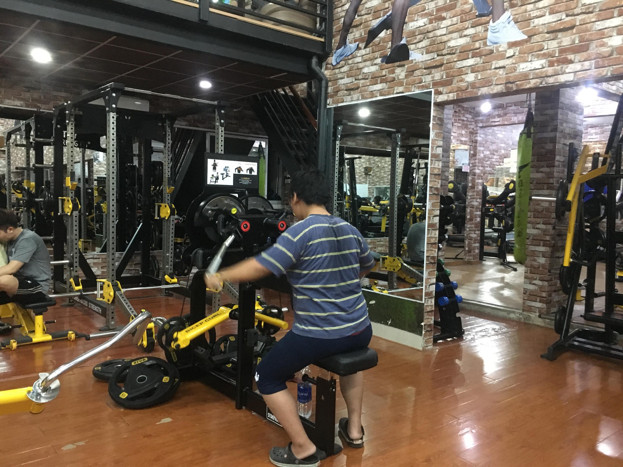 Tập gym: Người khỏe, kẻ chấn thương - Báo Người lao động