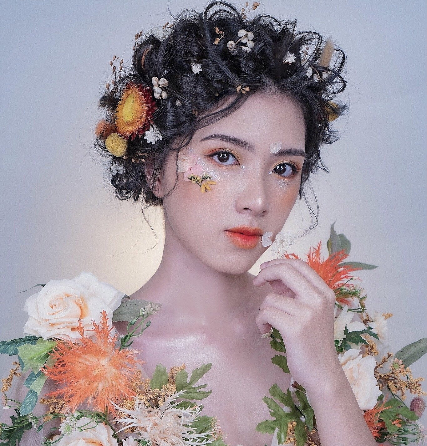 Lớp makeup chuyên nghiệp Vanmiu thực hành concept “Nàng Thơ” đẹp mãn nhãn -  Vanmiu Beauty