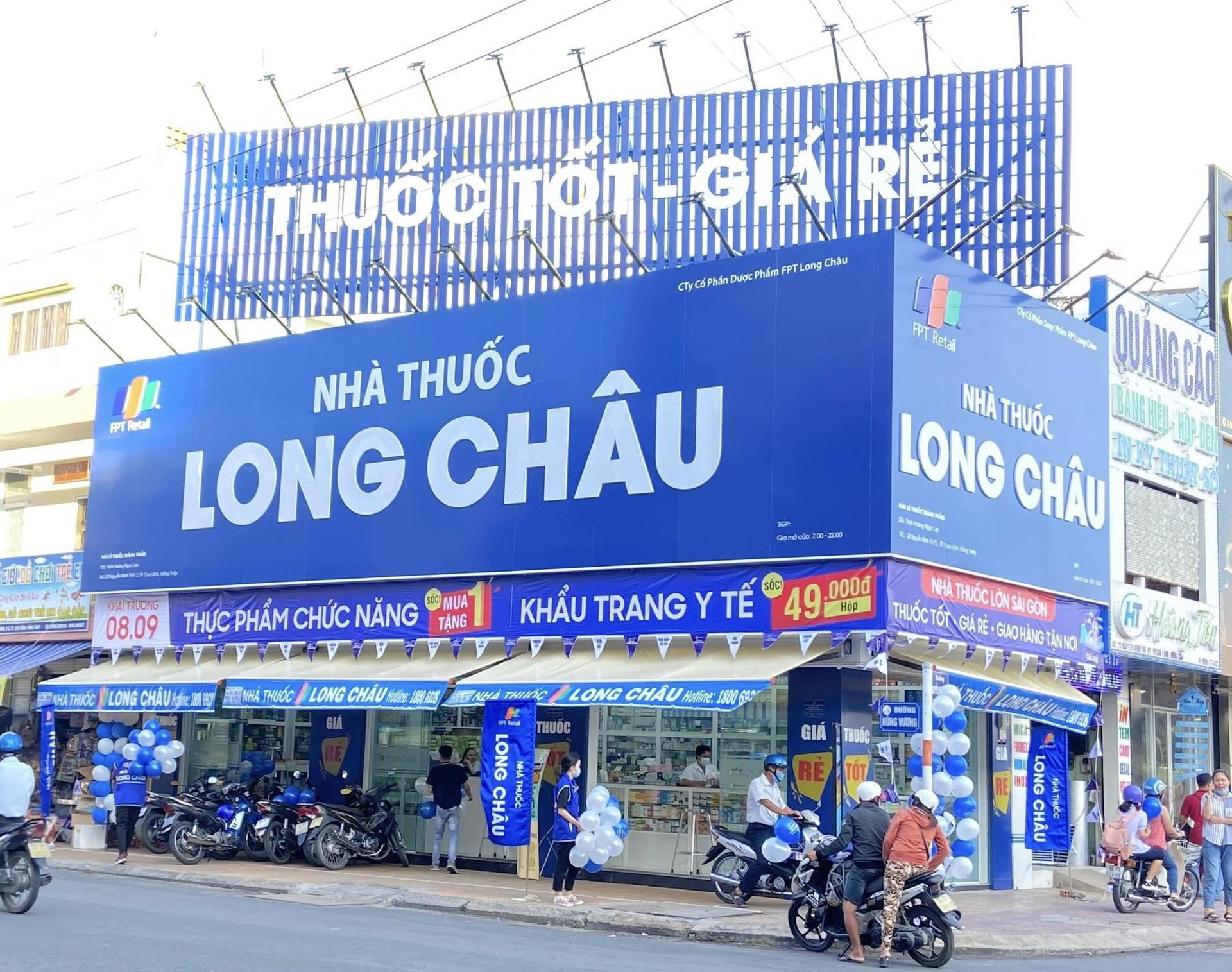 99% nhà thuốc Long Châu mở mới có hiệu quả sau 6 tháng, các điểm bán ở  huyện và thị trấn có số ngày hòa vốn tốt hơn ở thành phố